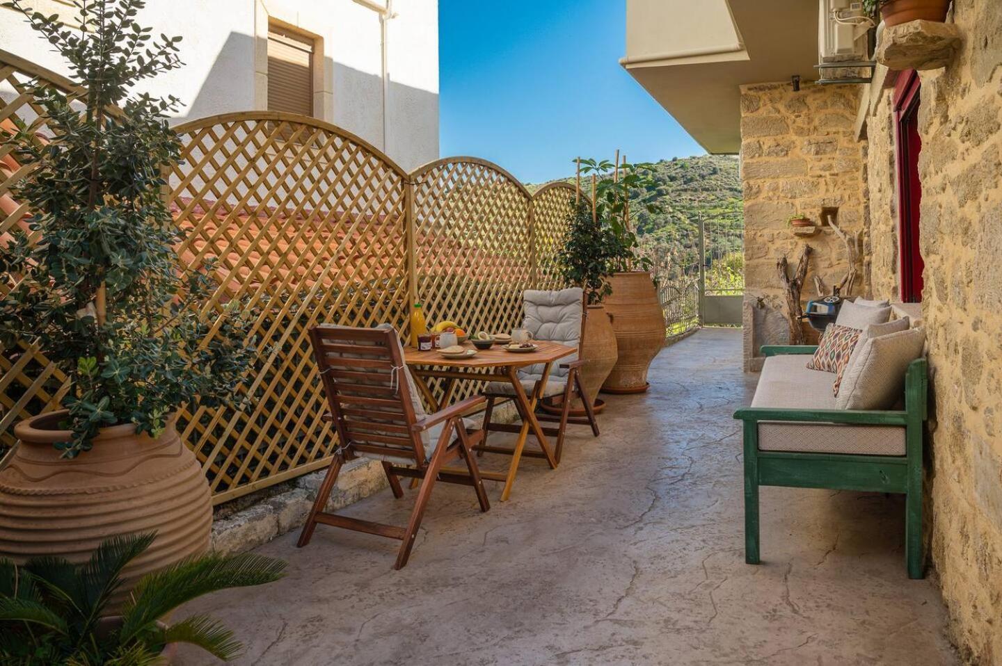 Physis Country House 2 Near Matala Beach & Faistos Kouses Exterior photo